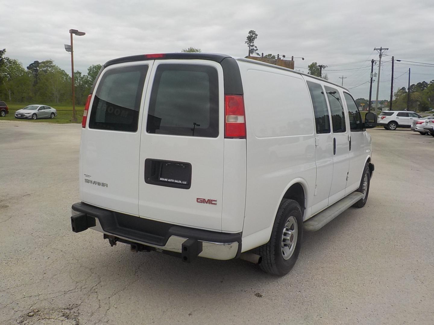 2017 White /Gray GMC Savana (1GTW7AFF8H1) with an 4.8L V8 engine, Automatic transmission, located at 1617 W Church Street, Livingston, TX, 77351, (936) 327-3600, 30.710995, -94.951157 - Hard to find work van here! This is a great value for somebody looking for a cargo van! Extremely clean for what it is! - Photo#6